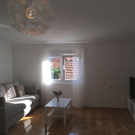 Centre Apartment โบชาวา ภายนอก รูปภาพ