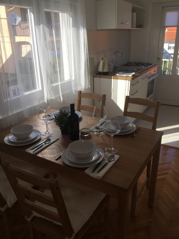 Centre Apartment โบชาวา ภายนอก รูปภาพ
